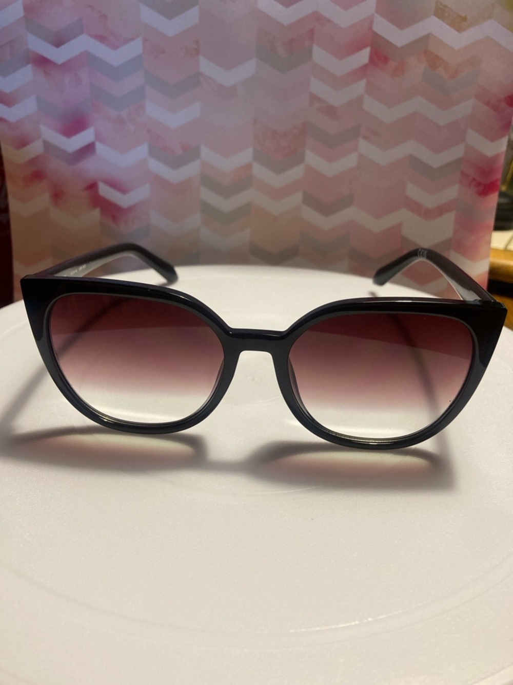 Quay Black Cat-Eye Staycation Sunglasses with Pink Gradient Lenses